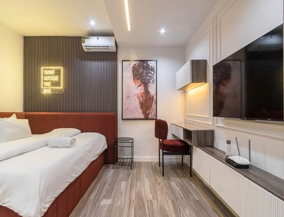 /storage/photos/1/hotel room.jpg